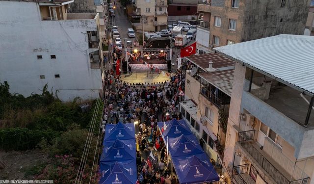 İzmir Büyükşehir Belediyesi mahalle kültürünü yeniden canlandırıyor