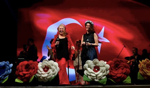Atatürk’ün Çeşme’ye gelişinin 100. yılı etkinlikleri yoğun katılımla tamamlandı