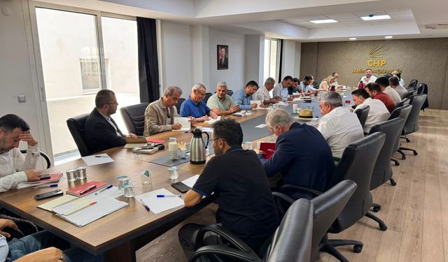 CHP İZMİR İL YÖNETİMİNDEN YENİ KARARLAR