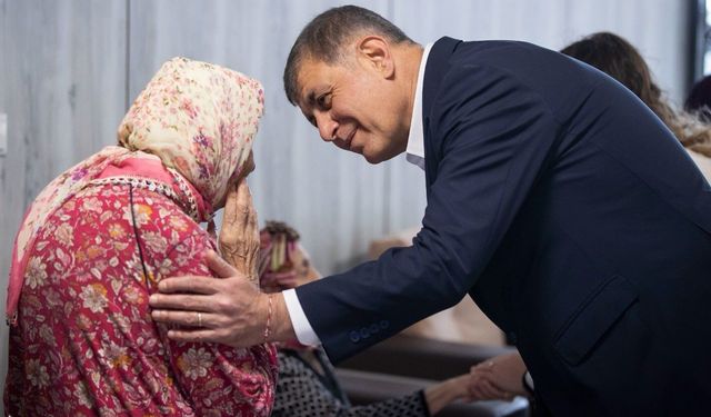 Emeklilerden Başkan Tugay’a teşekkür