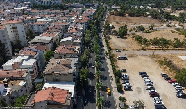 Balçova’nın caddeleri “çiçek gibi” oldu