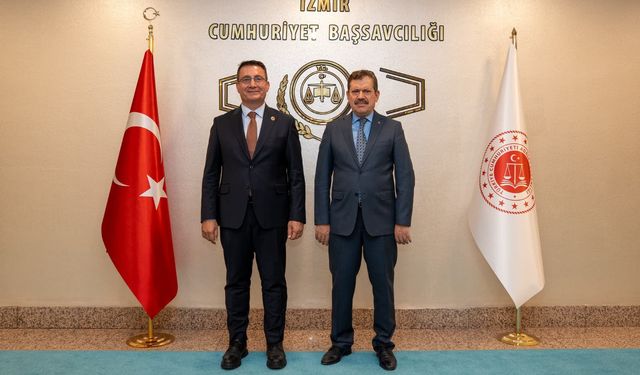 İZMİR CUMHURİYET BAŞSAVCILIĞI’NDA ZİYARET TRAFİĞİ