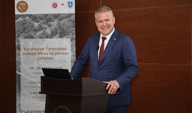 Urla’da istifalar sonrası ilk meclis toplandı; “Kesintisiz hizmet anlayışımızı sürdüreceğiz”