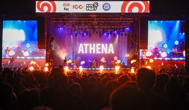 Egeli öğrenciler vize dönemi stresini festivalle attı