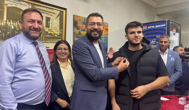 İZMİR CHP’YE SAHİP ÇIKIYOR