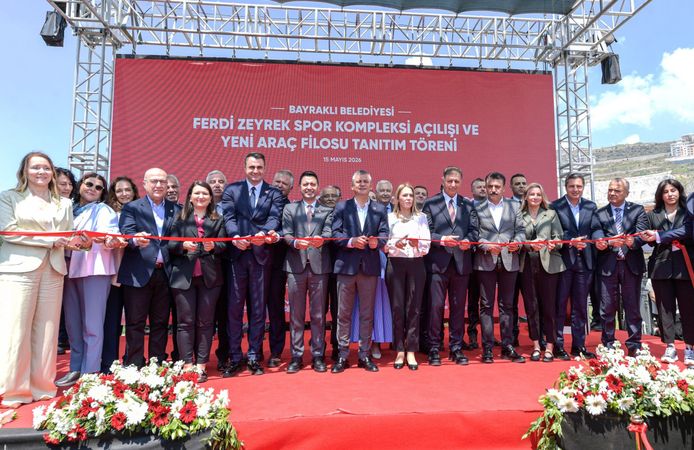 Başkan Tugay’dan Bayraklı’ya müjdeler