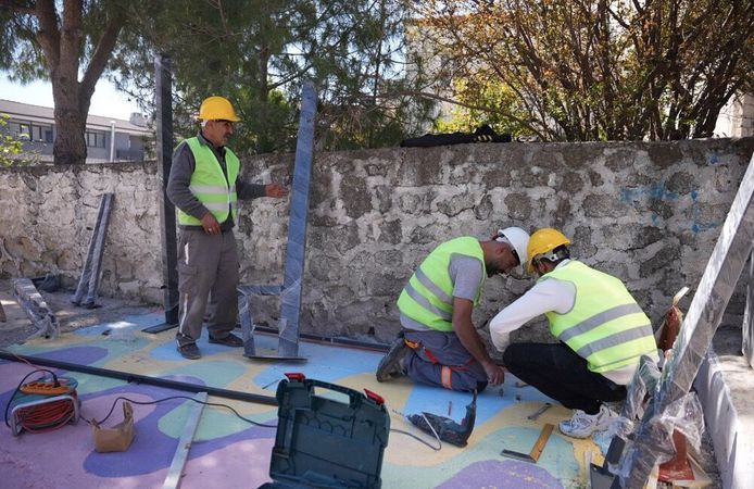 Çeşme Belediyesinden trafik güvenliği için kapsamlı çalışma