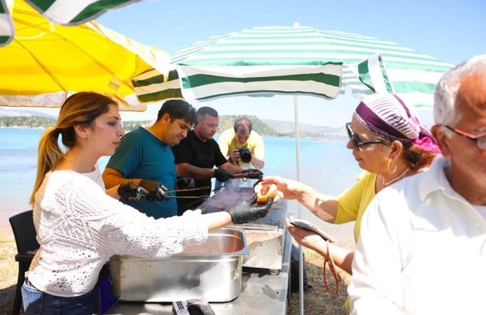 Çeşme’de unutulan Hıdırellez geleneği Yassıada’da yeniden yaşatıldı