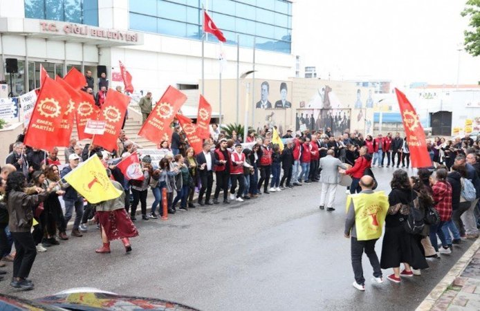 Çiğli’de 1 Mayıs Coşkusu: Başkan Yıldız Emekçilerle Omuz Omuza