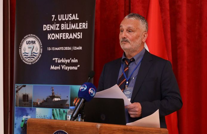 DEÜ’DE “TÜRKİYE’NİN MAVİ VİZYONU” KONUŞULDU