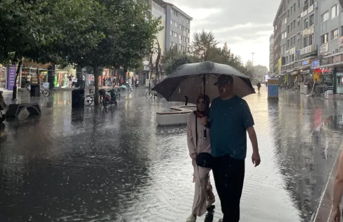 BAKANLIKTAN “SARI” KODLU UYARI: SAĞANAK VE FIRTINA GELİYOR