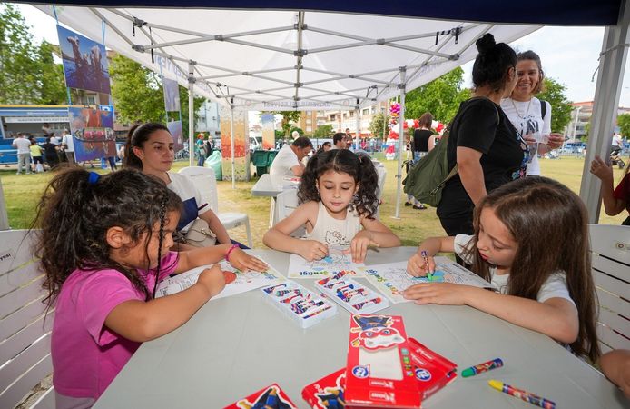 Gaziemirli çocuklar çevre sorunlarını eğlenerek öğrendi
