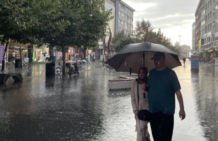 Giresun ve Trabzon İçin Kuvvetli Sağanak Uyarısı
