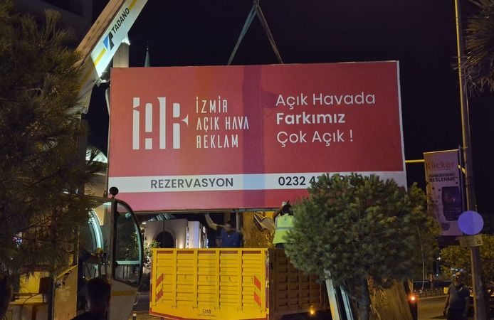 İZMİR BÜYÜKŞEHİR’DEN KARŞIYAKA’DAKİ REKLAM ÜNİTELERİNE İLİŞKİN AÇIKLAMA