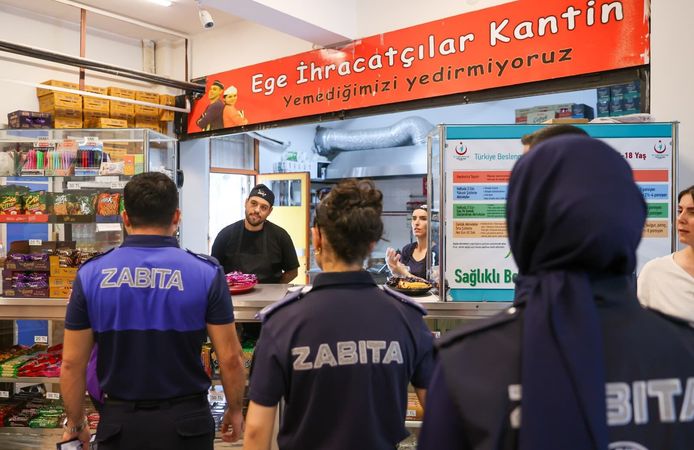Buca’da okul kantinlerine sıkı denetim