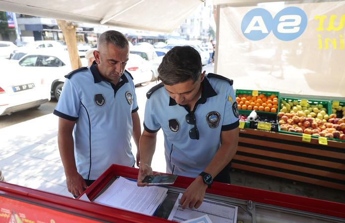 Konak Belediyesi’nden zincir marketlere sıfır atık denetimi