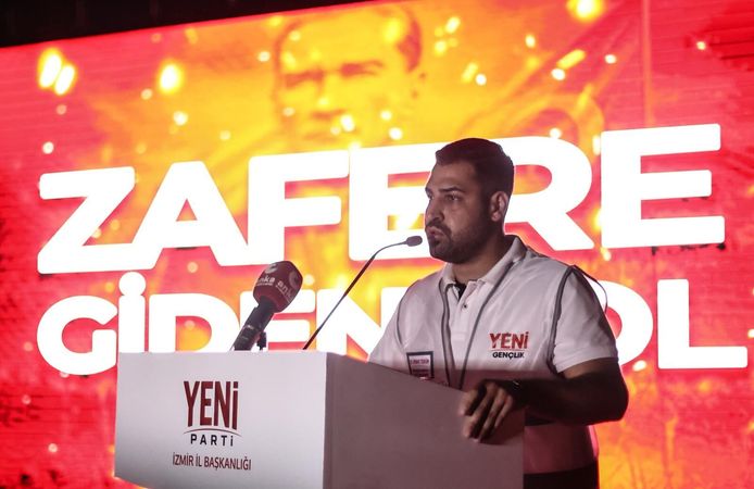 TEKÜN: “İZMİR GENÇLİĞİ BUNU KABUL ETMEZ”