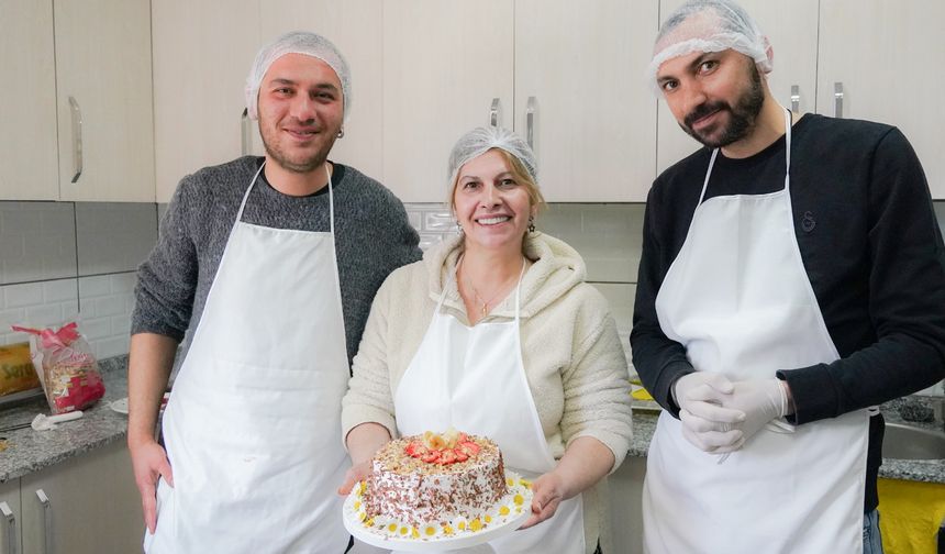 Çeşme’de Meslek Fabrikası Hayata Geçirildi   