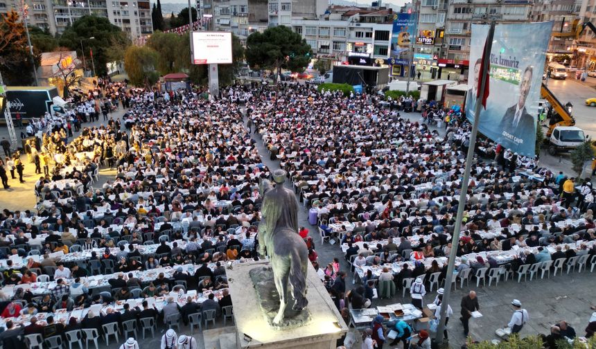 Başkan Adayı Çayır’ın verdiği iftara 5 binin üzerinde kişi katıldı