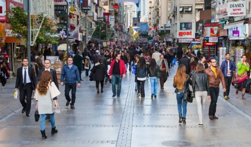 İzmir'in En Kalabalık İlçeleri Hangileri?