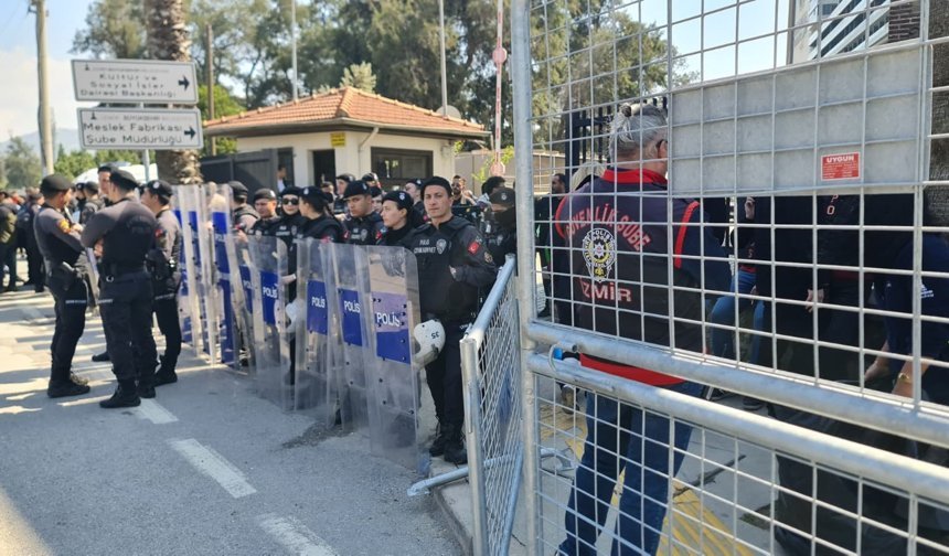 Başkan Tugay: Dava lehimize sonuçlanacak ve hak yerini bulacak