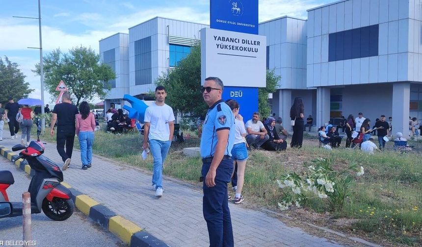 İzmir Büyükşehir Zabıtası YKS için sahada
