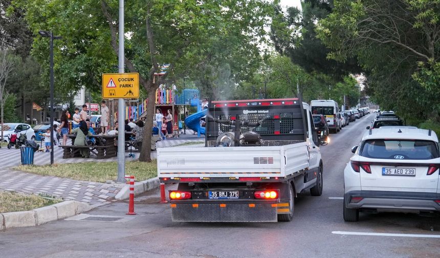Gaziemir Belediyesi ilaçlama çalışmalarını yoğun tempoda sürdürüyor