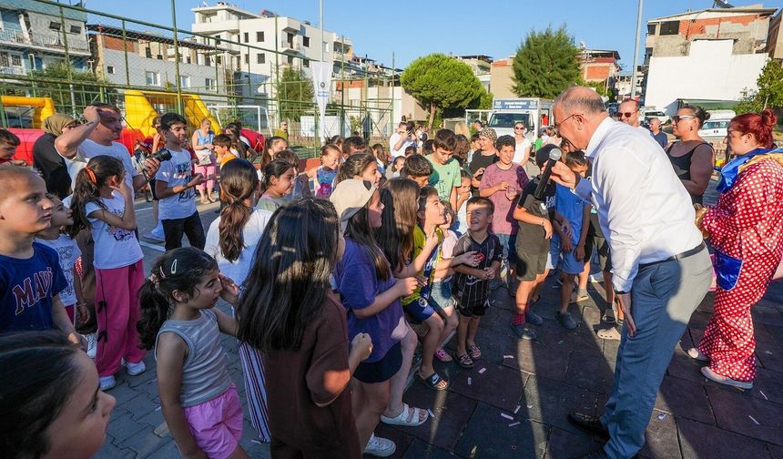 Gaziemir Belediyesi’nin Sokakta Şenlik Var etkinliği başladı