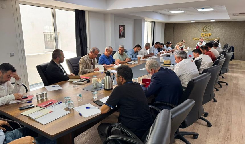 CHP İZMİR İL YÖNETİMİNDEN YENİ KARARLAR