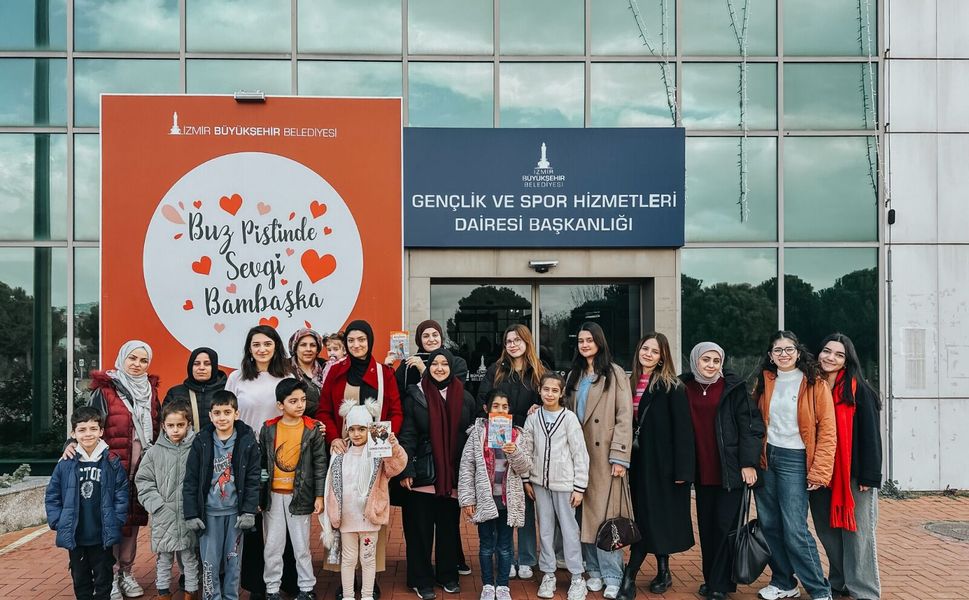 Çocuklar Renkli Harfler ile öğreniyor