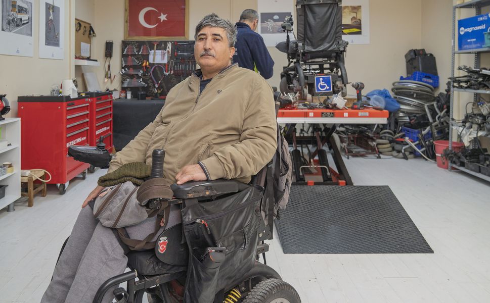 İzmir’den “özgürlük istasyonu”