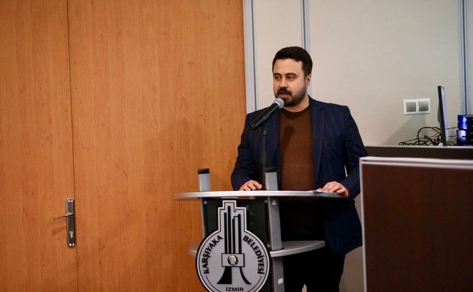 AK Parti’li Atılgan’dan Karşıyaka Belediyesi’ne Sert Vicdan Çağrısı: