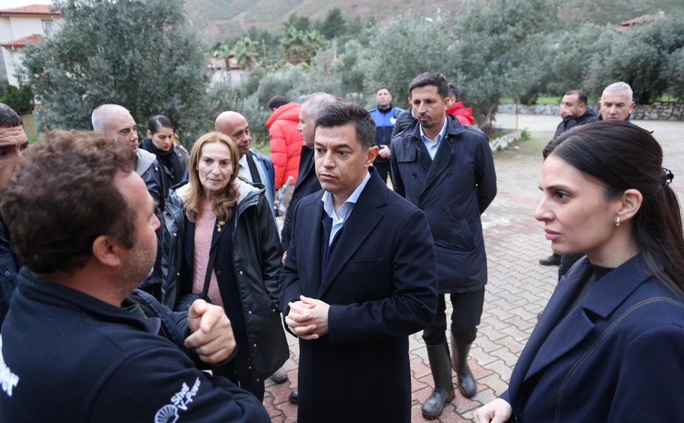 MARMARİS BELEDİYESİ’NDEN FIRTINA MESAİSİ