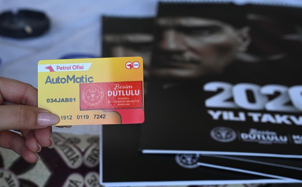 Muhtarlara Yakıt Desteği Kartları Teslim Edildi