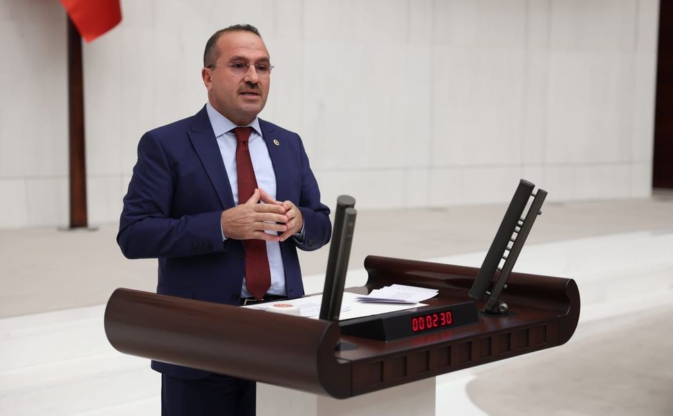 AK Partili Kırkpınar’dan Başarır’a: “İzmir Kimsenin Kalesi Değil”