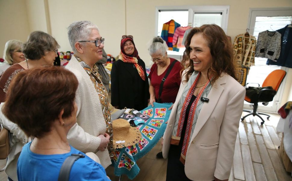 Karşıyaka’nın bilge çınarlarına dopdolu kutlama