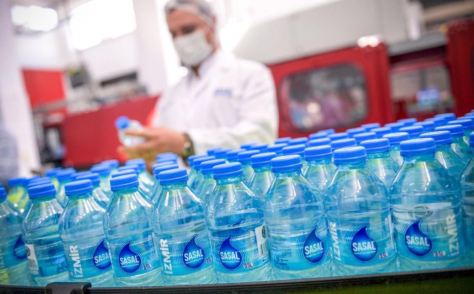 İzmir’in suyu Şaşal yeni yüzüyle raflarda