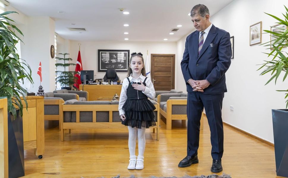 4 yaşından beri İstiklal Marşı’nı ezbere okuyor