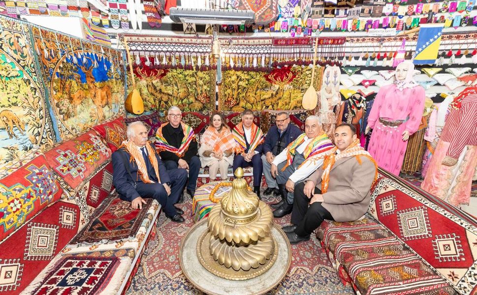 Başkan Tugay, Yörük ve Türkmenlerle çifte bayram coşkusunu paylaştı