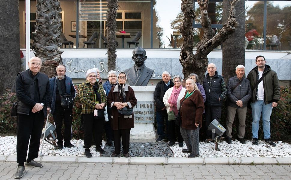 İzBBŞT, Dünya Tiyatro Günü’nü iki sahnesinde ücretsiz oyunlarla kutladı