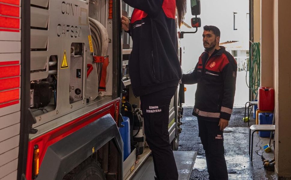 Alevlere meydan okuyan bir kadının öyküsü