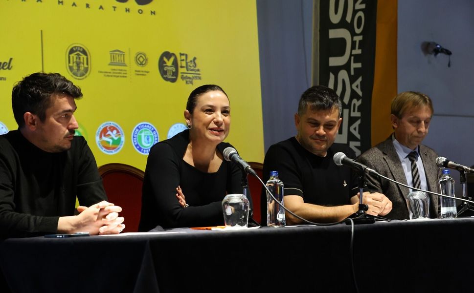 26 ÜLKEDEN 3 BİN 400 KOŞUCU EFES ULTRA MARATON İLE DÜNYA MİRASINI KEŞFEDECEK