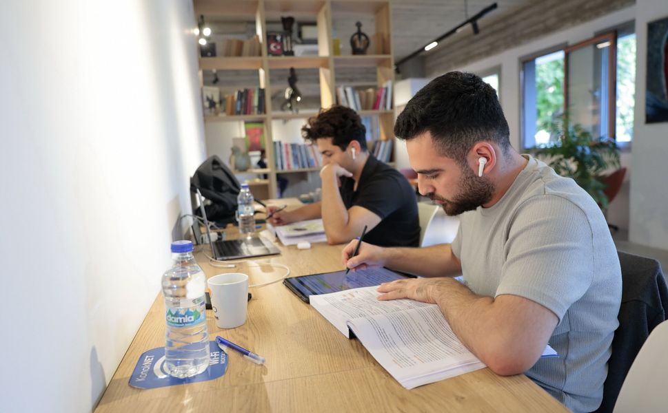 Güzelyalı’dan Toros’a: Bilginin ışığı Cumhuriyet Kütüphanelerinden yayılıyor