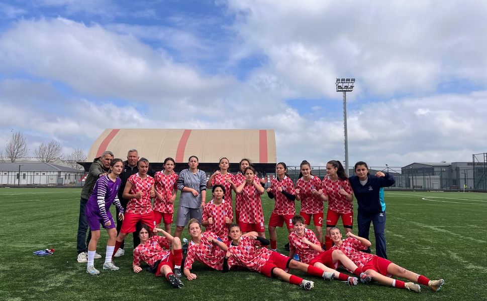 Konak Belediyespor şampiyonluk yolunda emin adımlarla ilerliyor