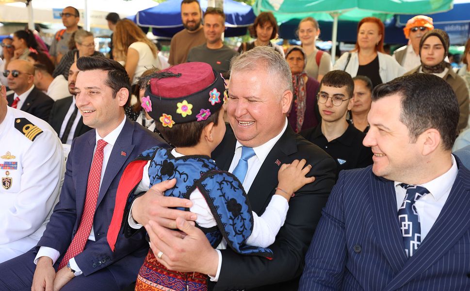 Cumhuriyetin Gençleri Urla’da 19 Mayıs’ı Coşkuyla Kutladı