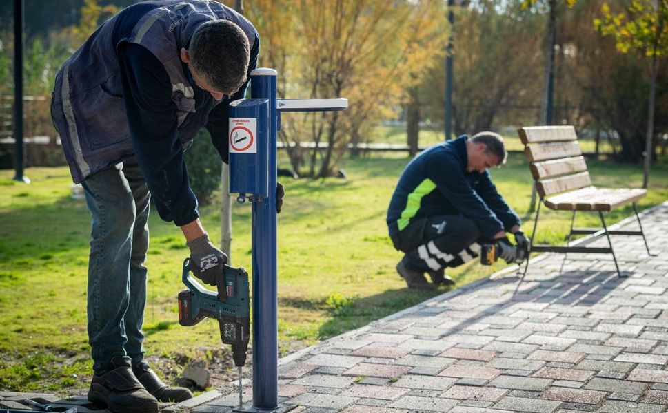 Bayram öncesi İzmir’in parklarında yoğun bakım mesaisi