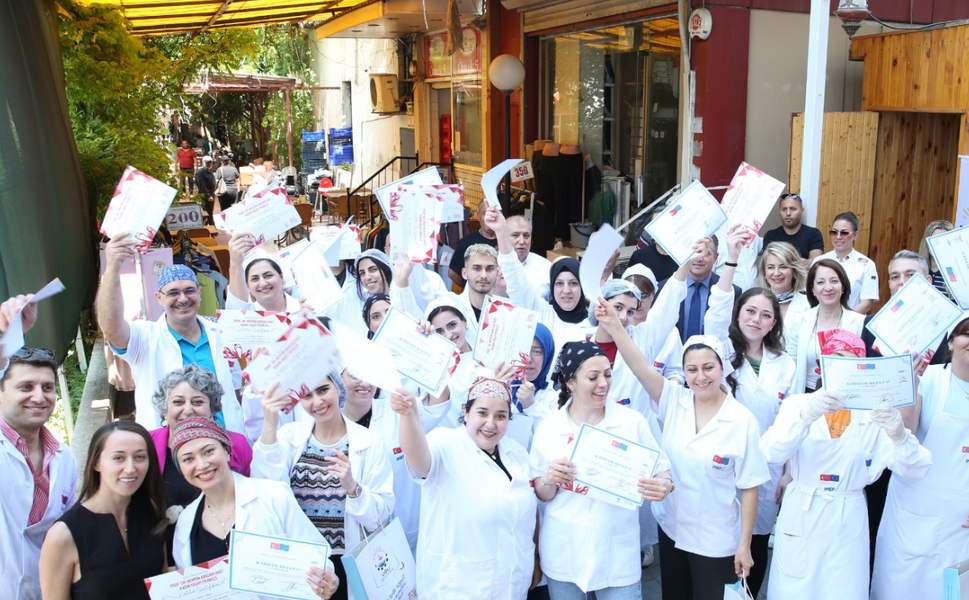Çiğli’de İstihdam Garantili Kursların İkinci Dönemi Başarıyla Bitti