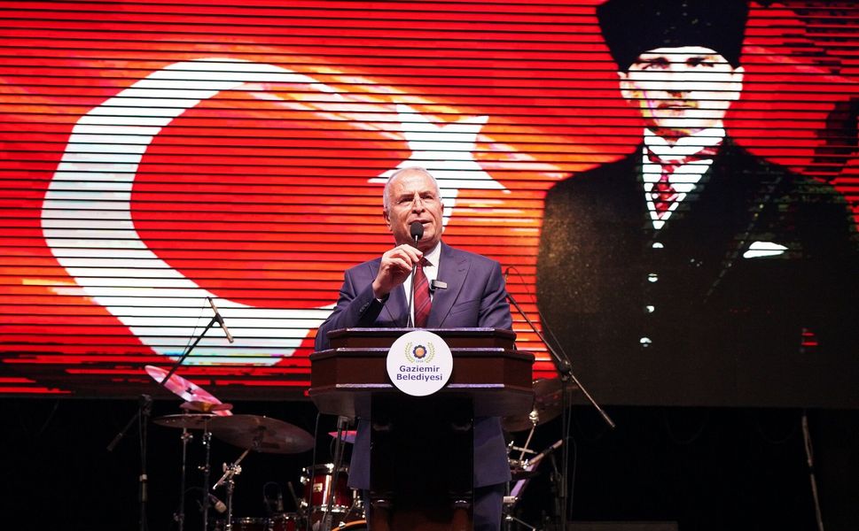Gaziemir’de 19 Mayıs kutlamaları Aslı Güngör konseriyle başladı