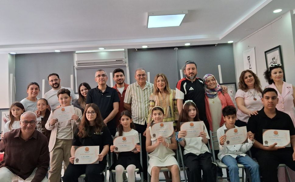 Artika Sanat Merkezi Kursiyerlerinden Muhteşem Yıl Sonu Konseri