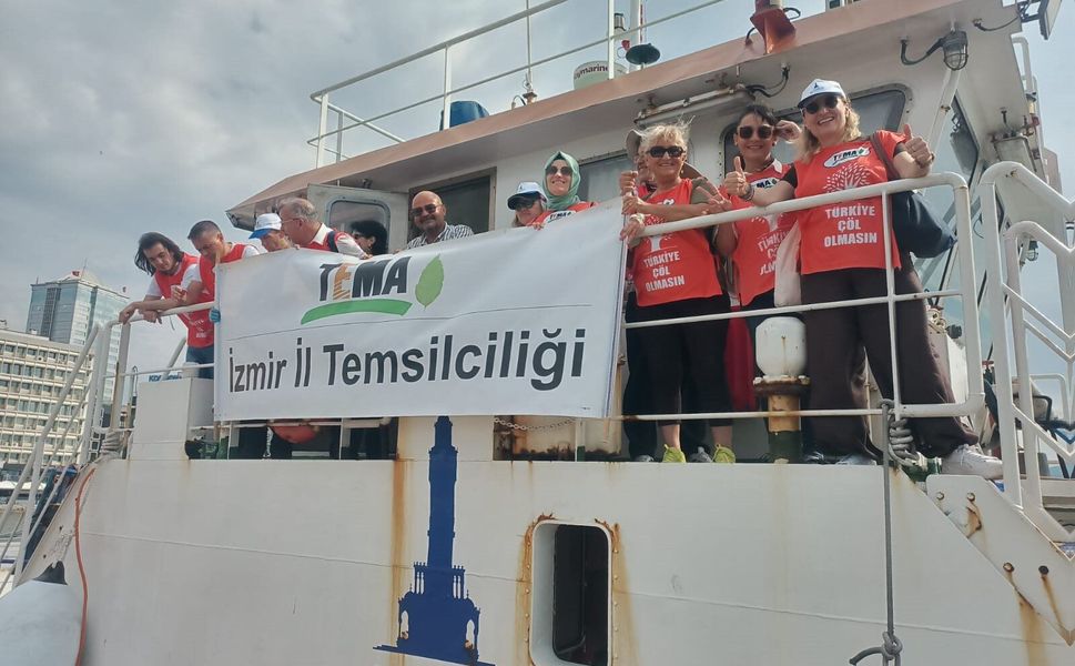 Dünya Çevre Günü’nde Körfez temizliğine gönüllü destek